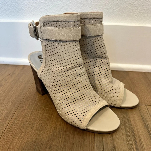 Sam Edelman Peep Toe Heels, Perforated, Ivory, 8.5, 3.5 inch heel - Picture 3 of 7